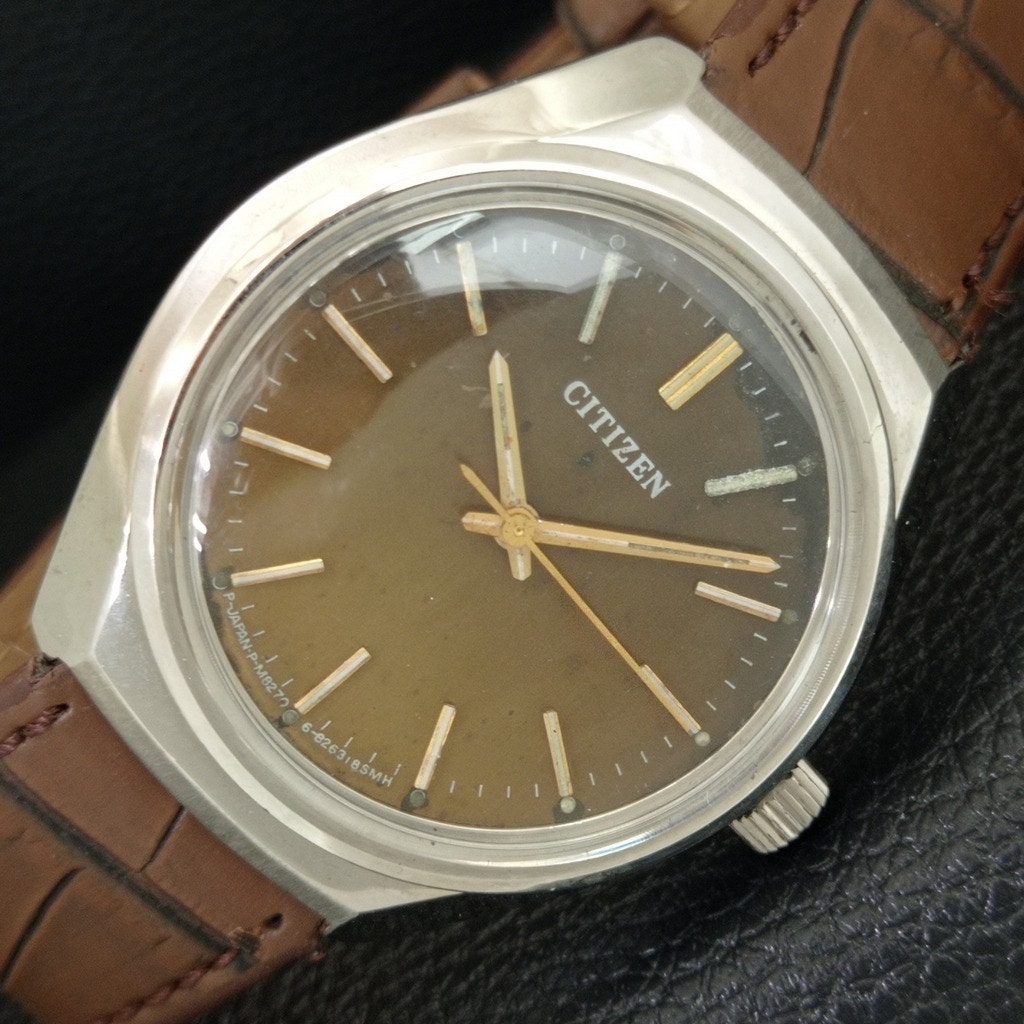 Vintage 1973 Citizen Manual Wound Mens Silver Watch & Gold Accents